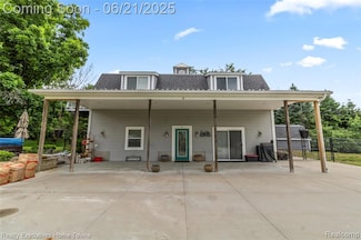 7380 Burpee Rd, Grand Blanc, MI 48439