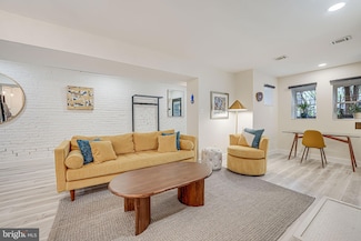 1326 R St NW Unit 1, Washington, DC 20009