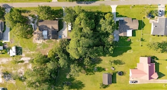 Zimmerman St, Waveland, MS 39576