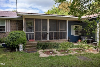 5335 Piney Woods Rd, Fairfield, NC 27826
