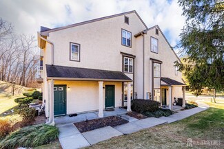 1208 Commons at Kingswood Dr, East Brunswick, NJ 08816