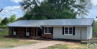 1825 Foote McClellan Rd, Hull, GA 30646