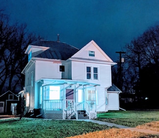 170 E Main St, Merrimac, WI 53561