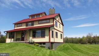 176 Smithtown Rd, Pipersville, PA 18947
