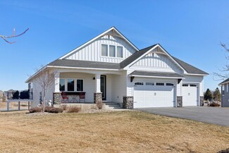 10970 38th Ct N, Lake Elmo, MN 55042