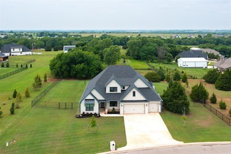 14242 Fox Lair Ln, Edmond, OK 73025