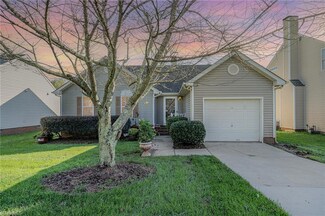 4505 Prestbury Dr, Greensboro, NC 27455