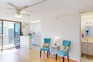 1630 Liholiho St Unit 1203, Honolulu, HI 96822
