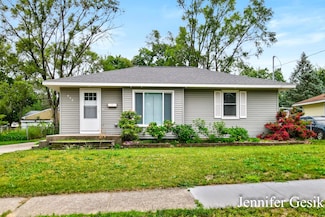 932 Kentfield St SW, Wyoming, MI 49509