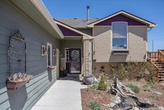 6001 Springfield Dr, Cheyenne, WY 82007