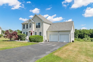 3 Stephen Dr, Stratham, NH 03885