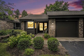 1407 Suncrest Dr NE, Grand Rapids, MI 49525