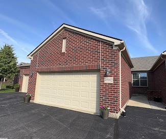 49902 Walter Ct, Shelby Township, MI 48317
