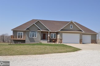 18931 220th St, Carroll, IA 51401