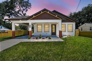 1914 E Chelsea St, Tampa, FL 33610