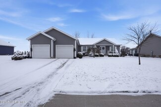 1405 Fairway Dr, Fostoria, OH 44830