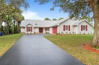 104 Bryant Ct, Sebastian, FL 32958