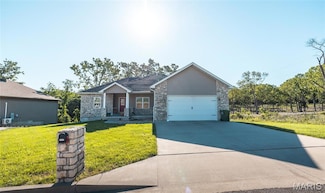 1347 Thomas Dr, Rolla, MO 65401