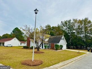 1610 Lance Dr, Dublin, GA 31021