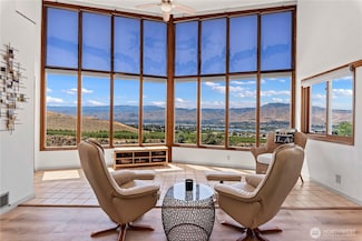 71 Blue Grade Rd, East Wenatchee, WA 98802