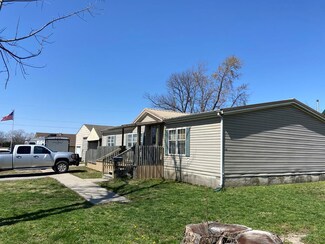 502 N Chestnut St, Iola, KS 66749