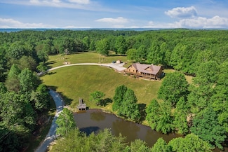 270 Graves Ln, McMinnville, TN 37110