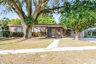 2517 Chapel Way, Tampa, FL 33618