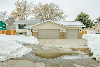 1644 Oakland Dr, Bismarck, ND 58504
