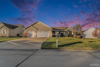 1245 Summer Lynne Dr, O Fallon, MO 63366