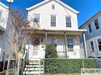 21 Alexander St, New Brunswick, NJ 08901