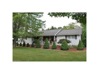 4910 Dillon Hills Dr, Nashport, OH 43830