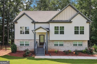 760 Mccart Rd, Lawrenceville, GA 30045