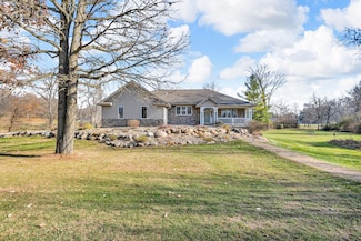 3846 Nelson Dr, Jackson, MI 49203