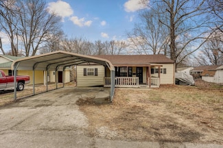 1541 E Talmage St, Springfield, MO 65803