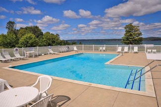 1340 Little Traverse Bay Dr Unit 5, Petoskey, MI 49770