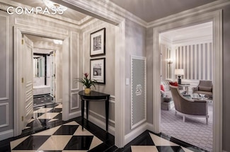 2 E 55th St Unit 918 W 32, New York, NY 10022