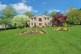 25 Mary Dr, Towaco, NJ 07082