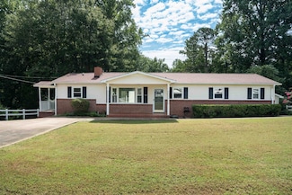 290 Beacon Light Rd, Spartanburg, SC 29307