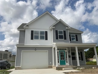 4 Roundtree Cir, Hampton, VA 23661