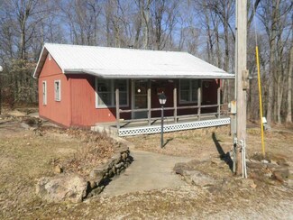 10450 Dewitt School Rd, Eckerty, IN 47116