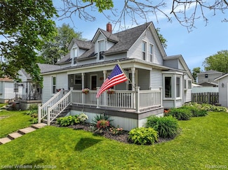 2931 4th St, Trenton, MI 48183