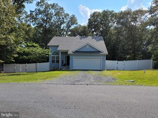 35007 Owens Reach Dr, Laurel, DE 19956