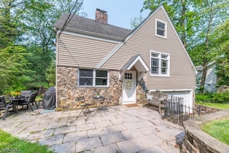250 Waconia Rd, Highland Lakes, NJ 07422