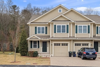 11 Grey Oaks Cir Unit 11, Lexington, MA 02421