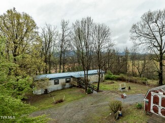736 Indian Grove Ln, Greeneville, TN 37745