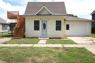 311 N 3rd St, Breda, IA 51436
