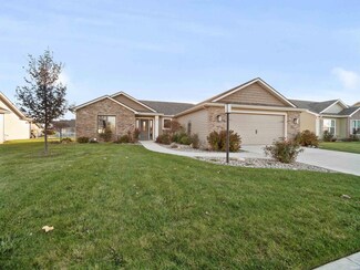 2072 Hemlock Ln, Warsaw, IN 46580