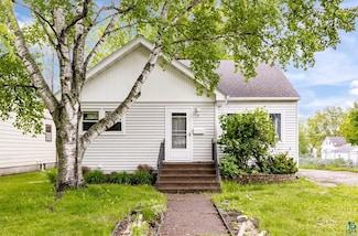 406 W Faribault St, Duluth, MN 55803