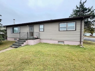 402 N 8th Ave, Hill City, KS 67642