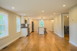889 Wrights Mountain Rd, Bradford, VT 05033